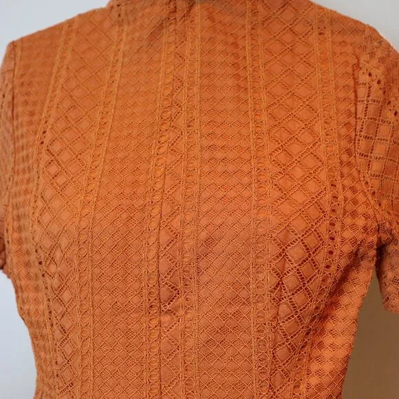 Embroidered Laced Blouse - Picture 7 of 8